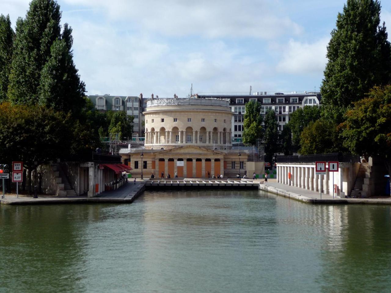 Charmant Studio Au Calme Et Bien Desservi Paris Exterior photo